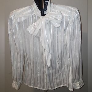 Vintage 80's Elegant White Women's Blouse with Bow Detail